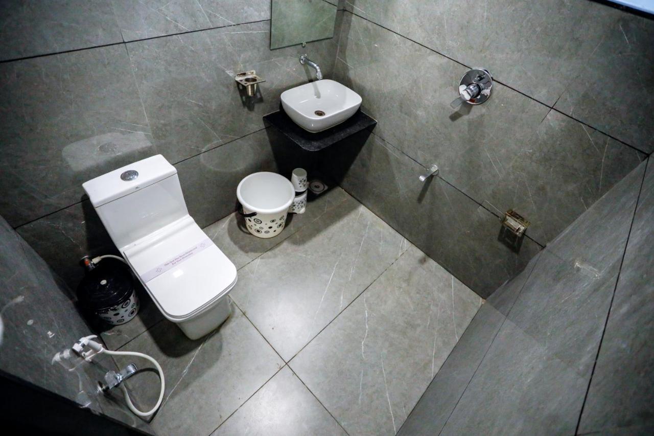 Hotel Om Szomnáth Kültér fotó
