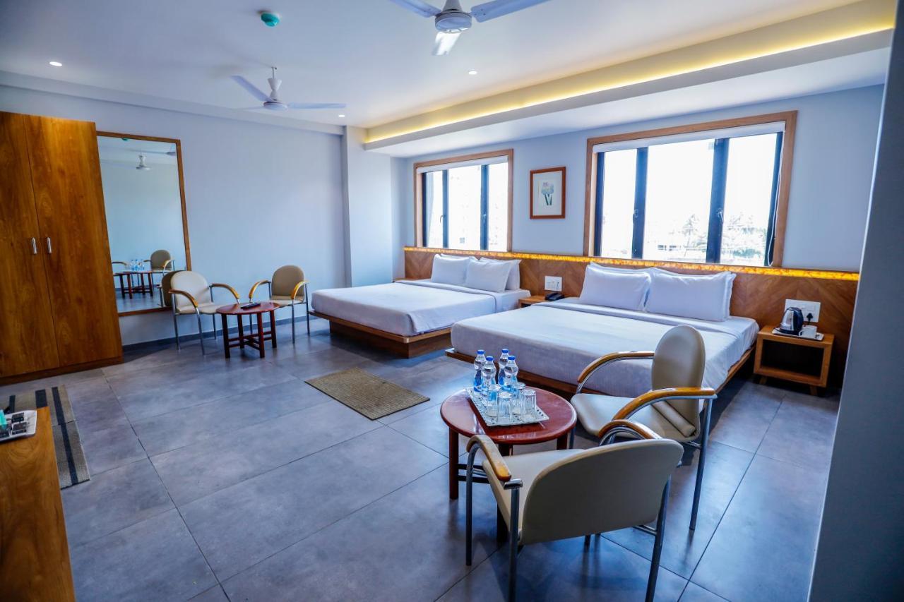 Hotel Om Szomnáth Kültér fotó