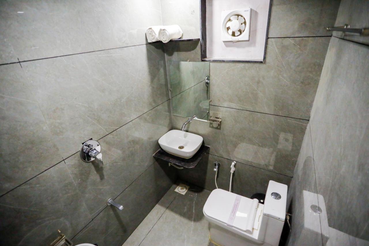 Hotel Om Szomnáth Kültér fotó