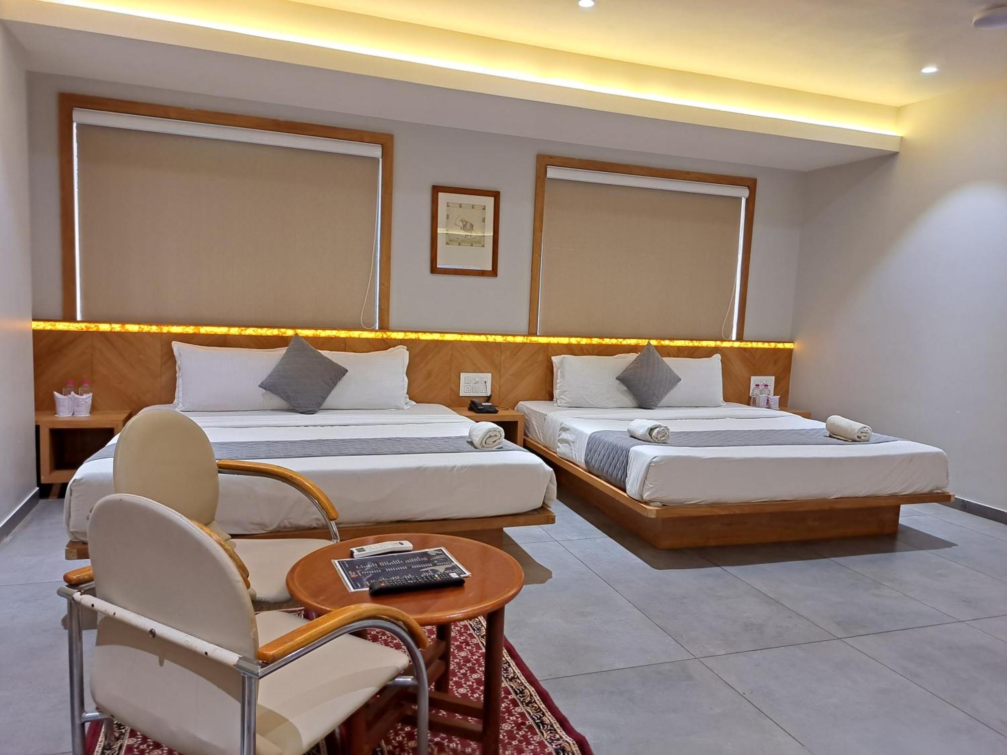 Hotel Om Szomnáth Szoba fotó